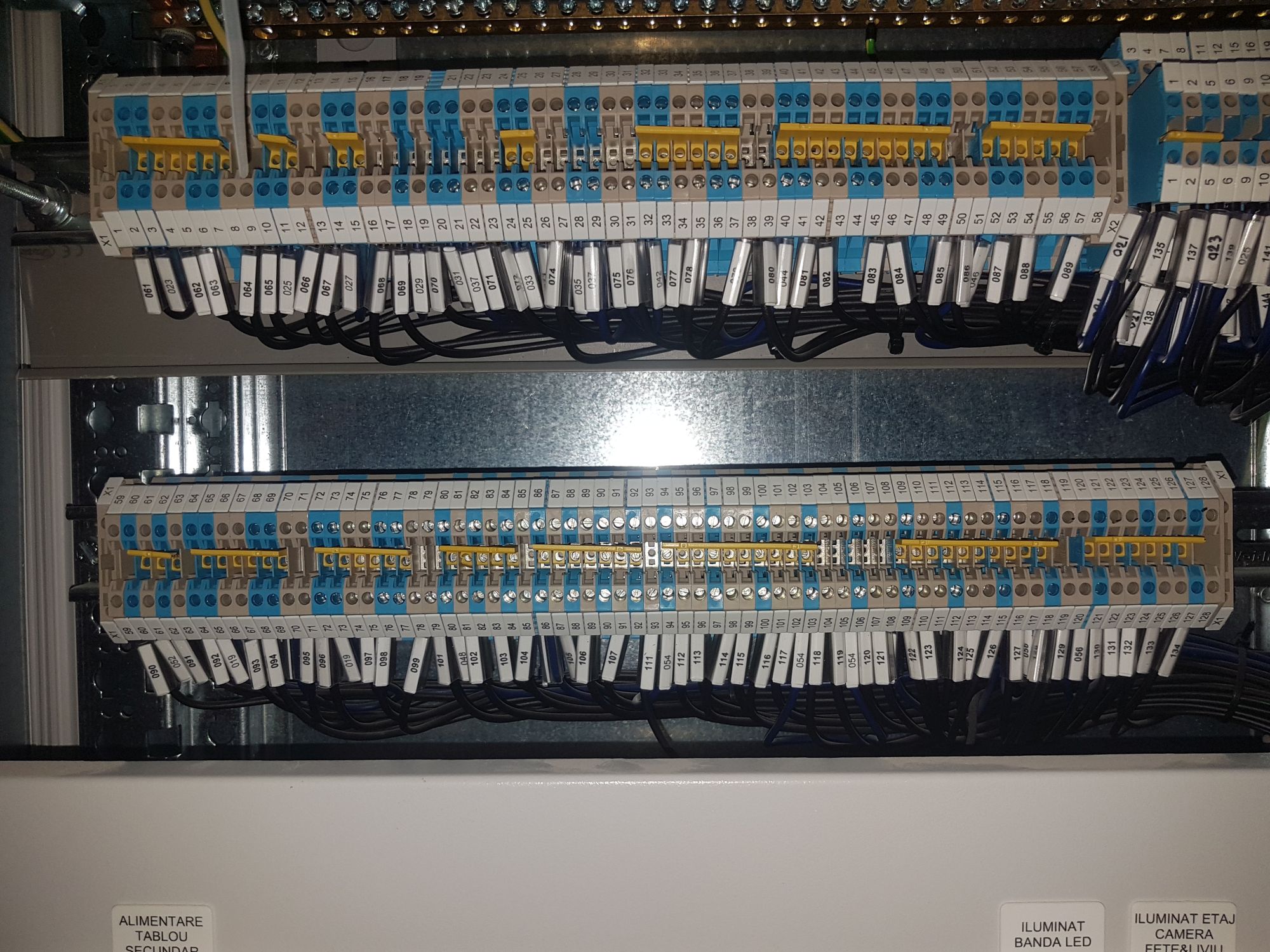5.5 (19)